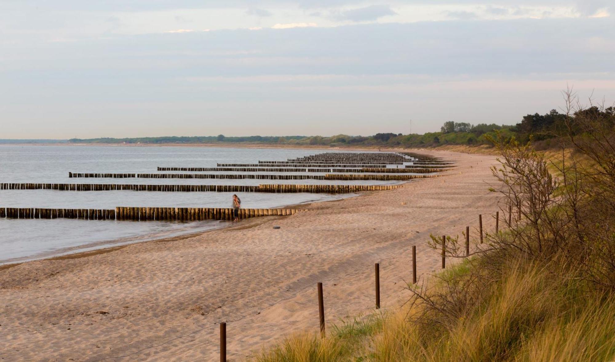 Villa Schmidt - Strandhaus Direkt Am Meer Mit Sauna, Sport Und Duenengarten II Rostock Kültér fotó