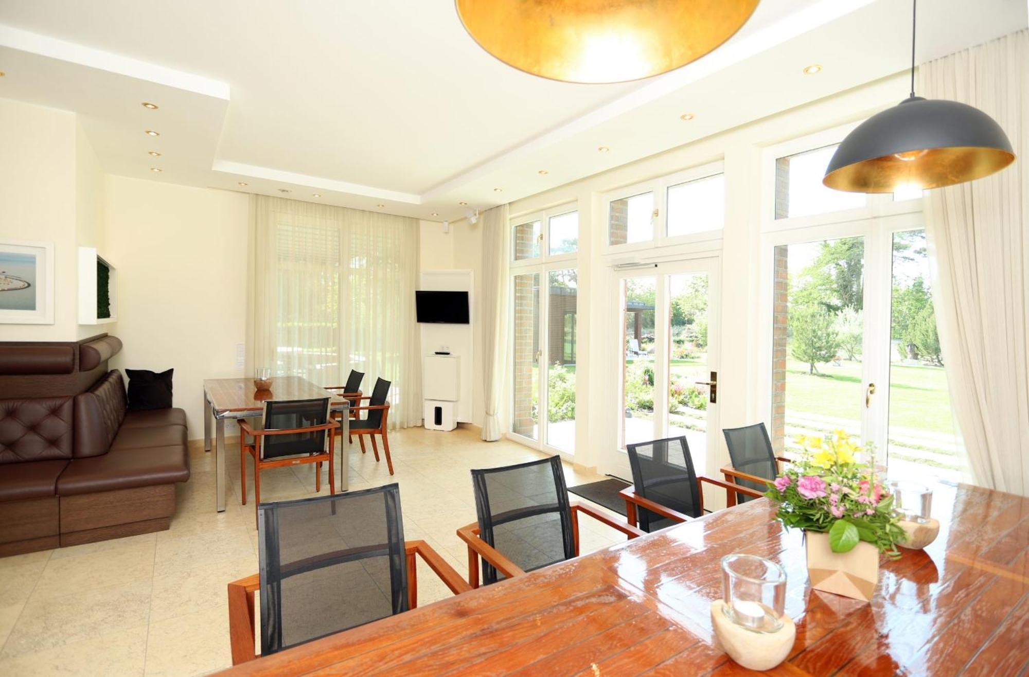Villa Schmidt - Strandhaus Direkt Am Meer Mit Sauna, Sport Und Duenengarten II Rostock Kültér fotó